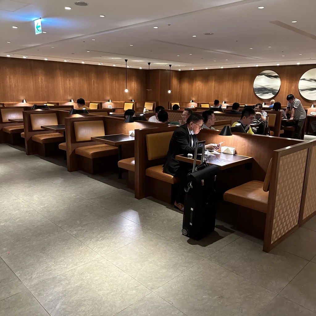 The Cathay Pacific Business Class Lounge at Taoyuan International Airport has a large dining area