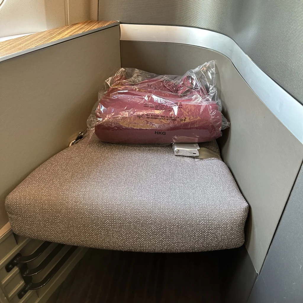 Review Cathay Pacific First Class HKG To LAX