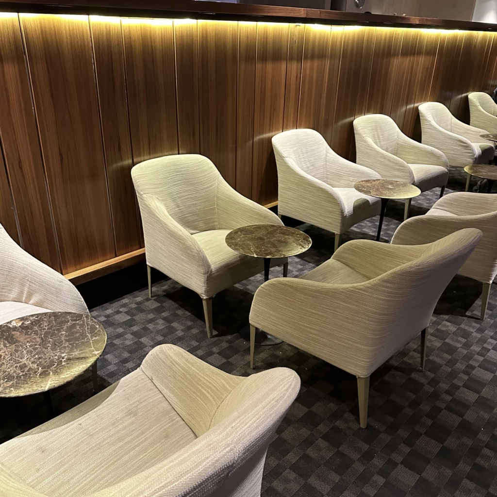 Review: OneWorld Lounge LAX