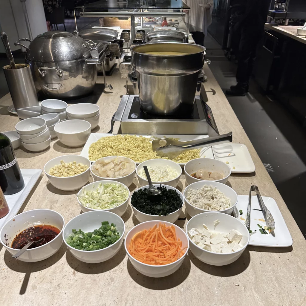 The OneWorld Lounge at LAX has a self serve noodle bar