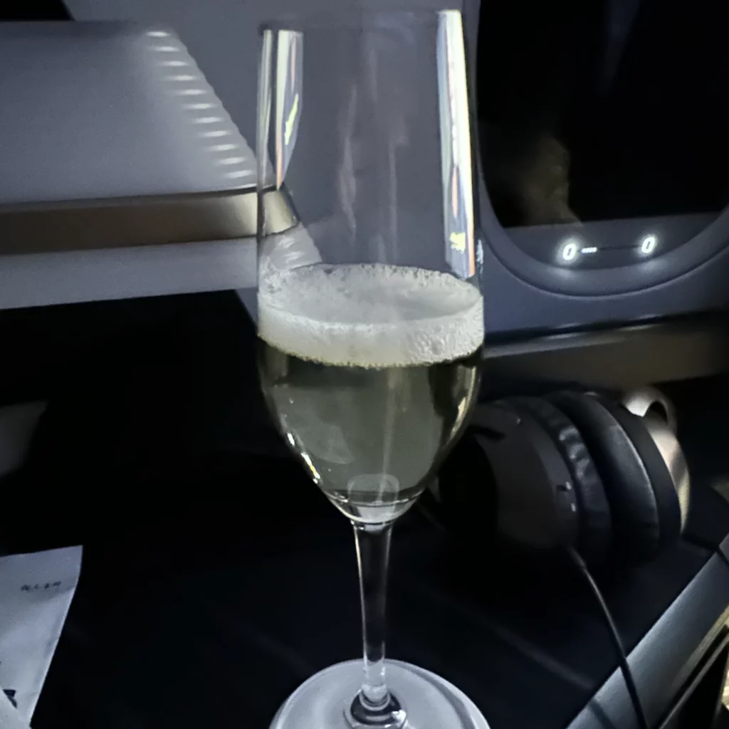 Starlux business class from Los Angeles to Taipei champagne was good