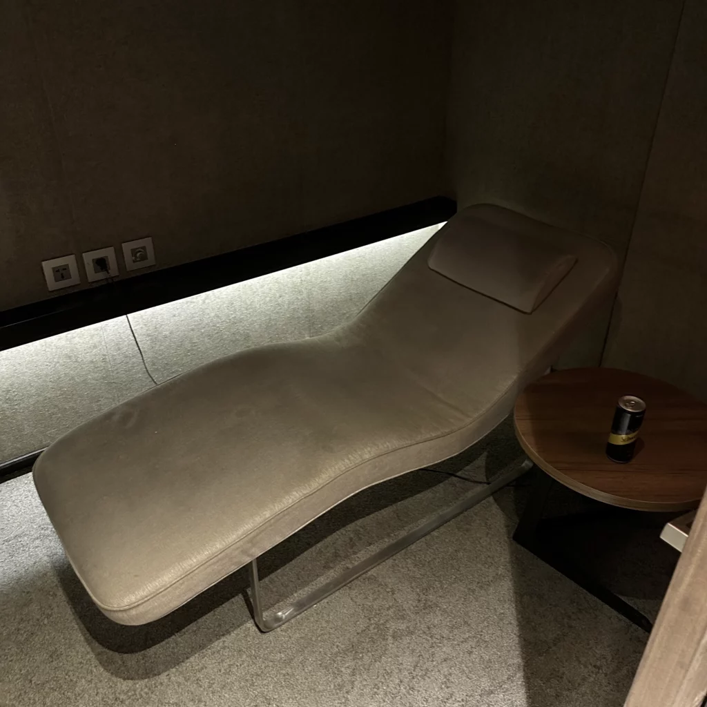 The China Airlines VIP Lounge in Terminal 1 of Taoyuan International Airport has a mother's room