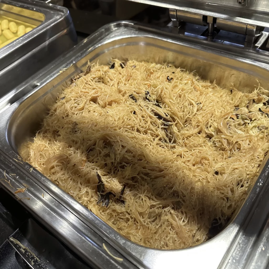 The China Airlines VIP Lounge in Terminal 1 of Taoyuan International Airport has fried noodles