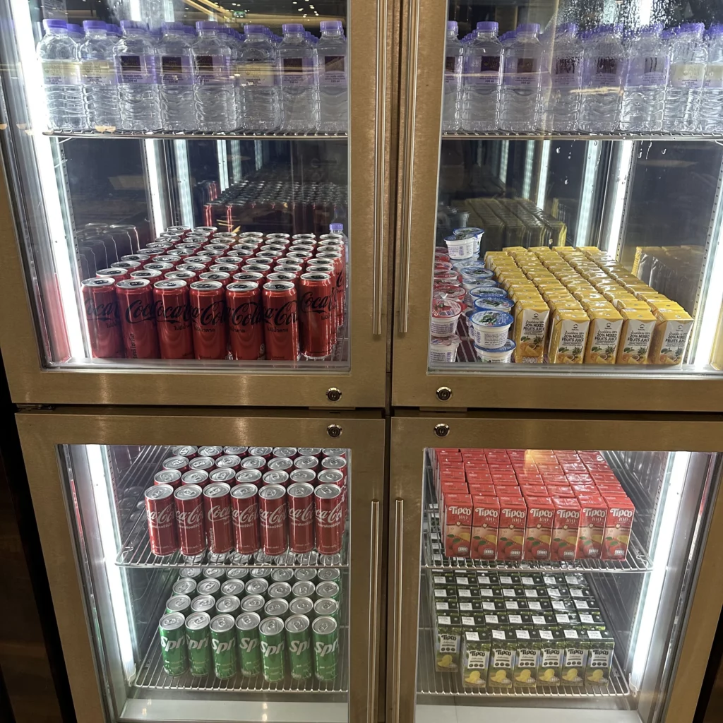 The Thai Airways Royal Orchid Prestige Business Class Lounge in Bangkok Suvarnabhumi Airport serves nonalcoholic drinks like sodas and juices